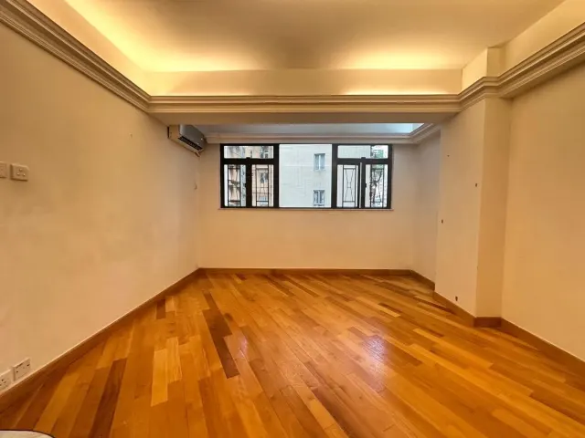 8 SHAN KWONG ROAD