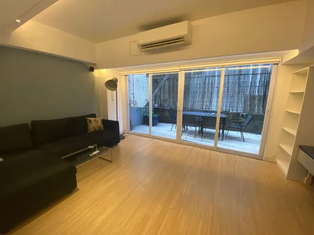 WING WA MANSION – 10