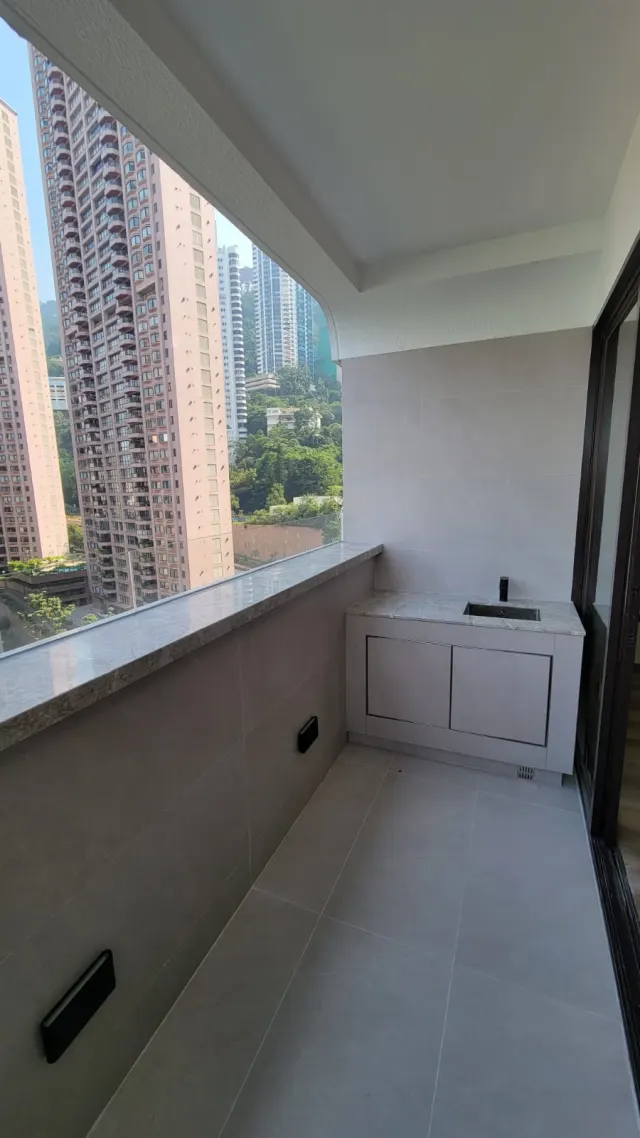 1 ROBINSON ROAD – 10