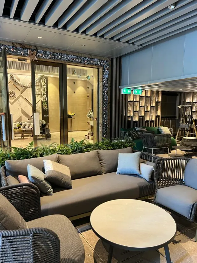 LA MARINA – 3