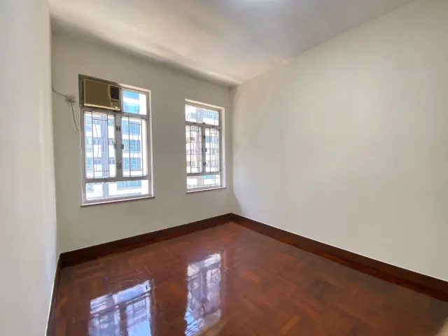 Empire Apartments – 7