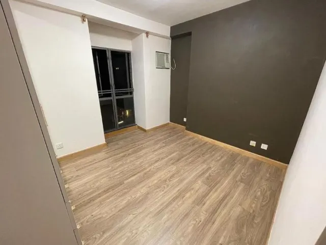 HOLLYWOOD TERRACE – 4