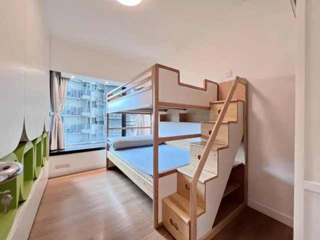11 MACDONNELL ROAD – 12