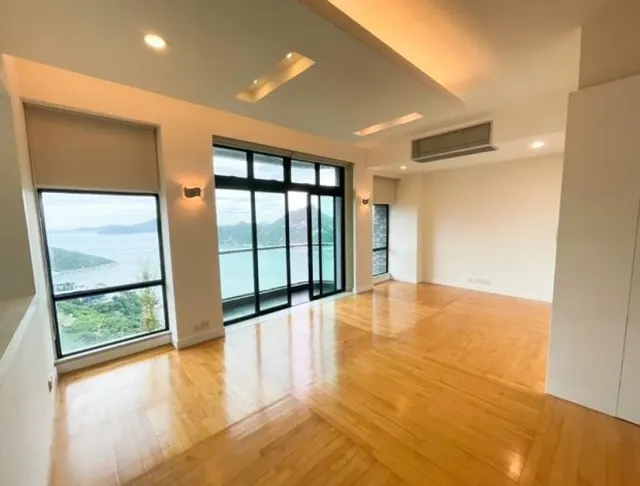 37 REPULSE BAY ROAD
