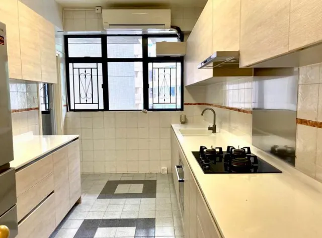 CLOVELLY COURT 嘉富麗苑 – 2