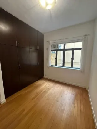 DONNELL COURT 端納大廈