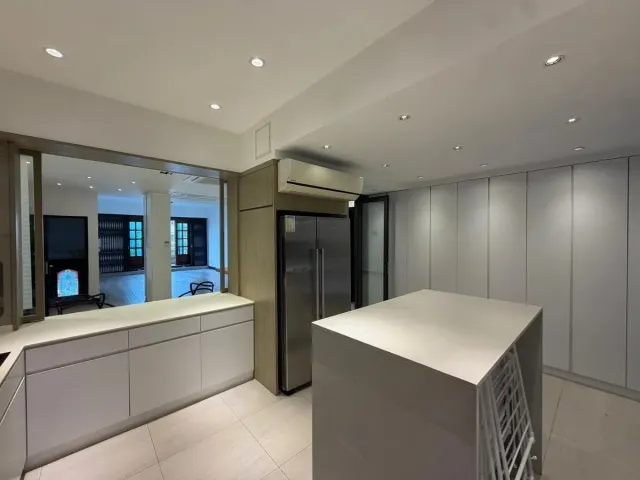 Briar Avenue – 4