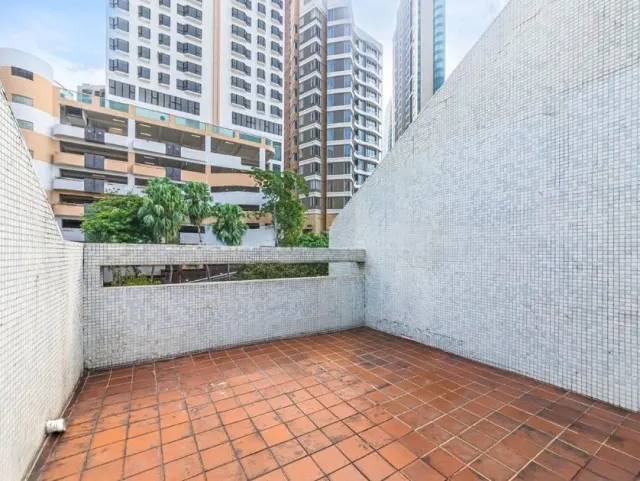 BURNSIDE VILLA 濱景園 – 4