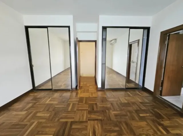 THE MANHATTAN – 9