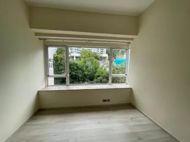 BOWEN PLACE – 10