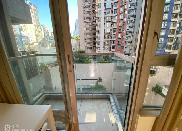 MANHATTAN AVENUE – 3