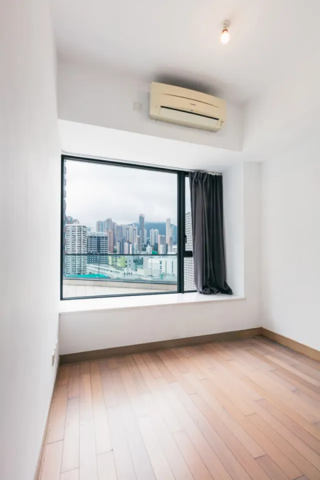 THE OAKHILL + TERRACE – 9