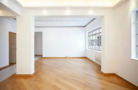 Hong Lok Mansion 康樂大廈 – 11