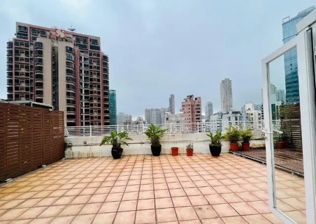 NO.35-41 VILLAGE TERRACE