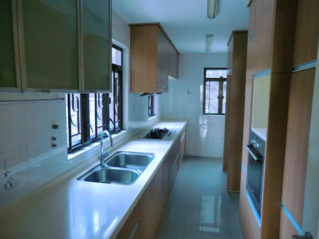 BUTLER TOWERS 柏麗園 – 3