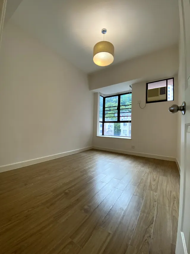 DRAGONVIEW COURT – 11