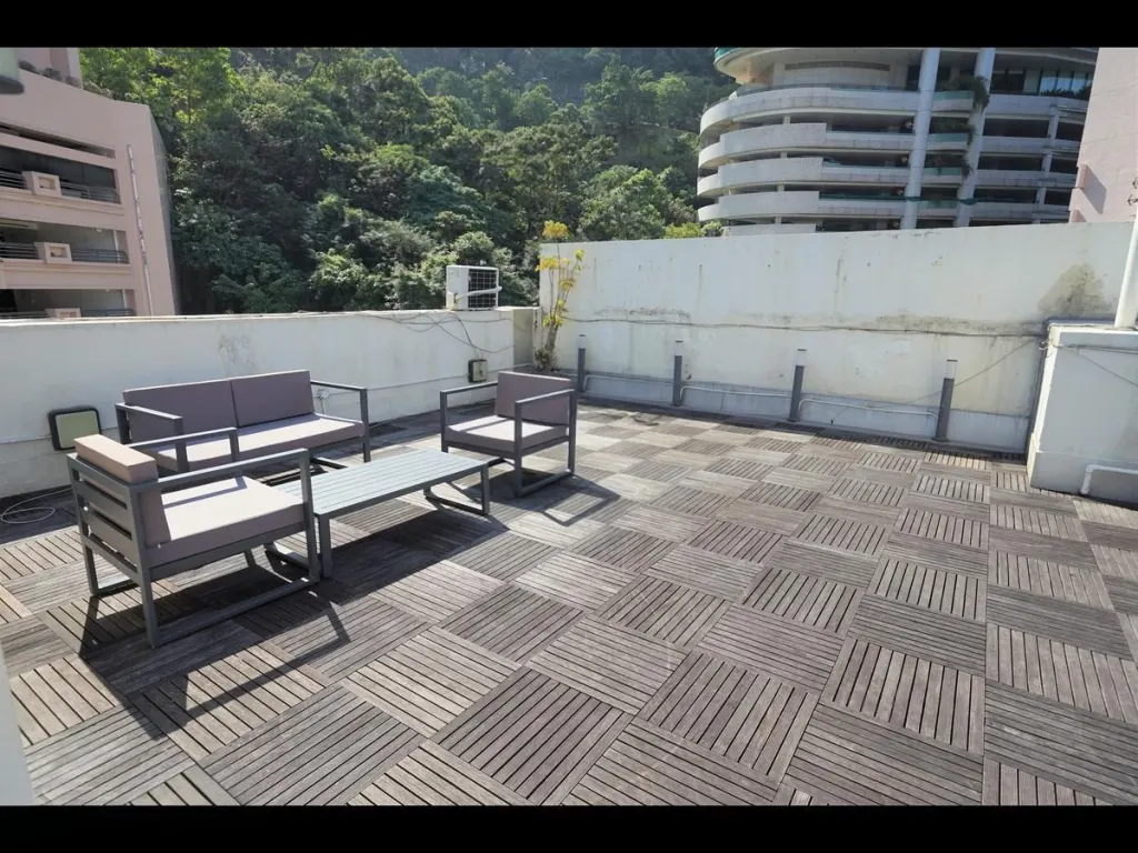 BOWEN ROAD NO.6 + ROOF – 1