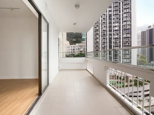 GROSVENOR HOUSE 高雲大廈 – 11