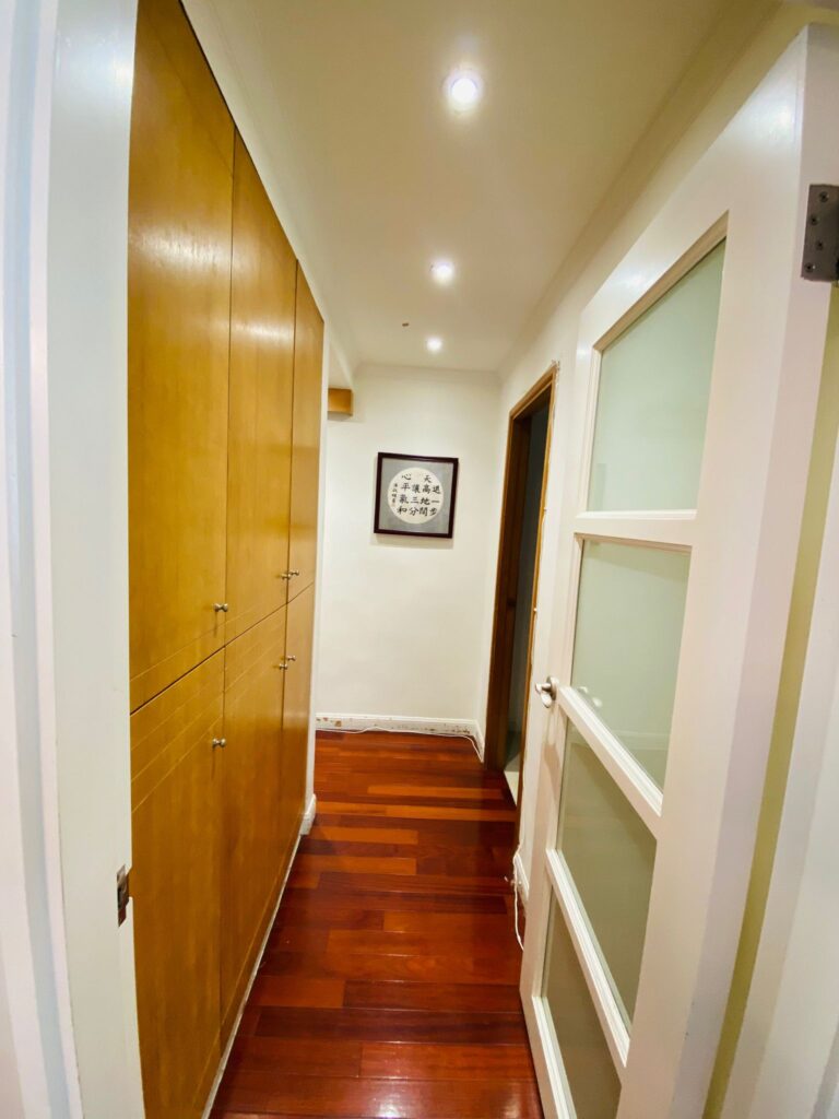 Bellevue Heights – 8