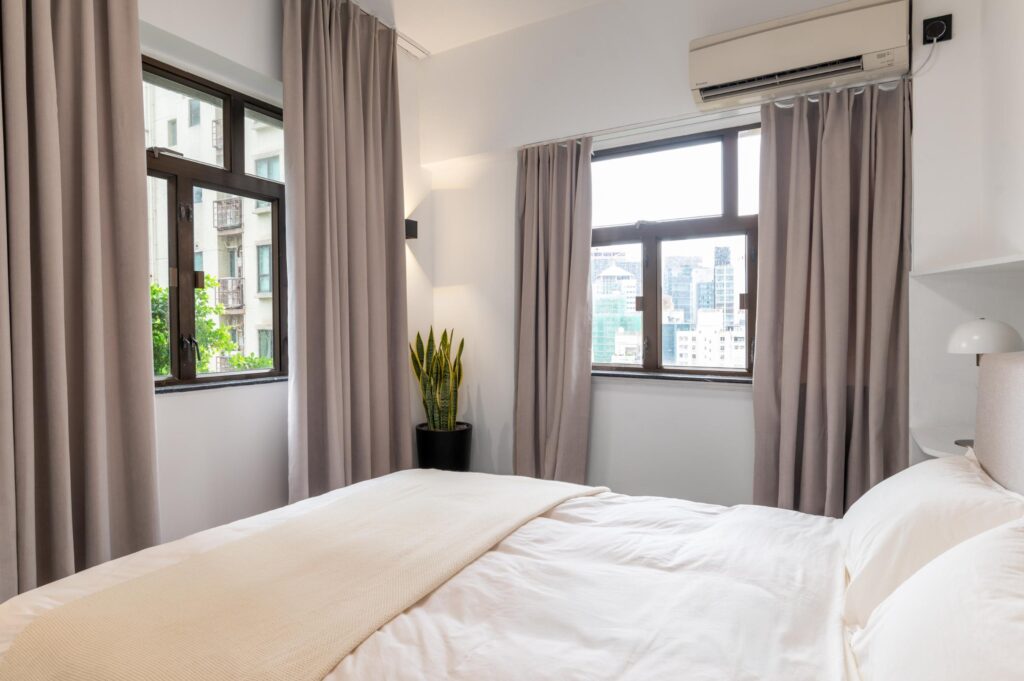 147 CAINE ROAD – 6
