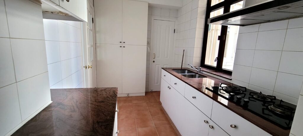 ESTELLA COURT – 4