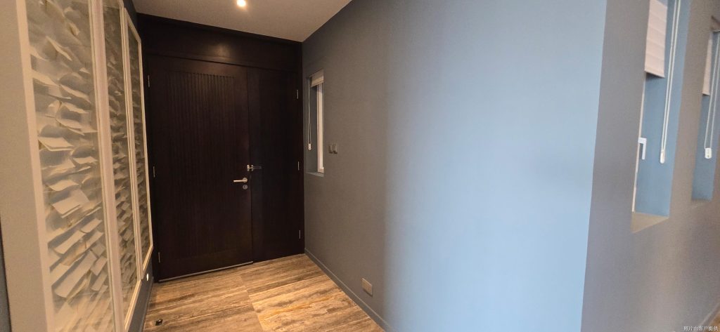 LEON COURT – 1