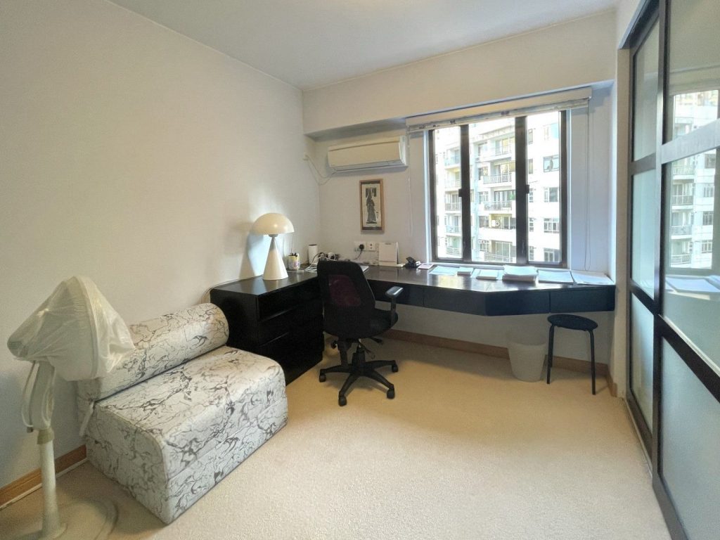PARK VIEW COURT 恆柏園 – 17