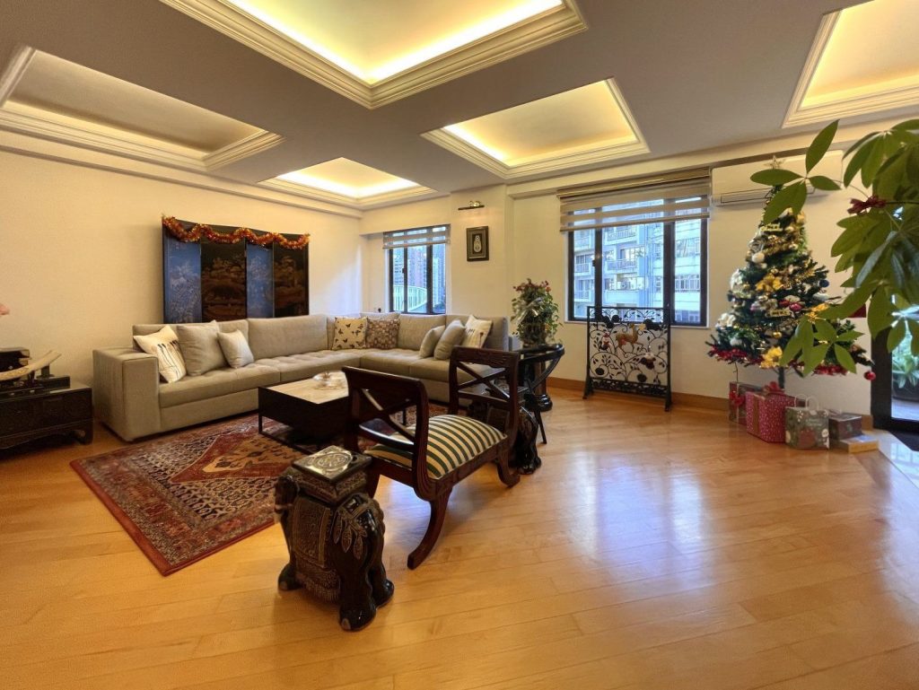PARK VIEW COURT 恆柏園 – 2