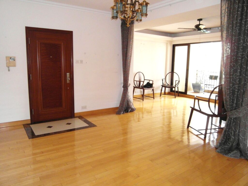 EWAN COURT – 8