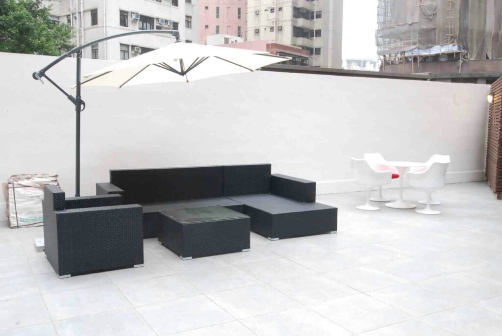GOLDEN PHOENIX COURT + TERRACE – 2