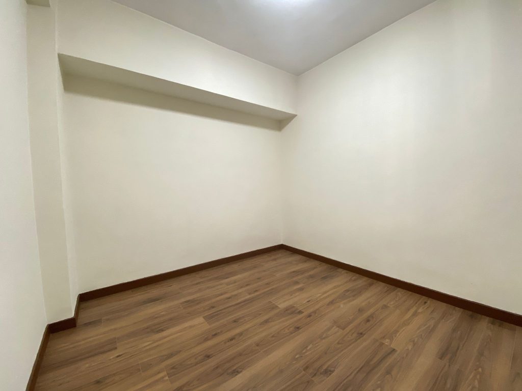 Empire Apartments – 1