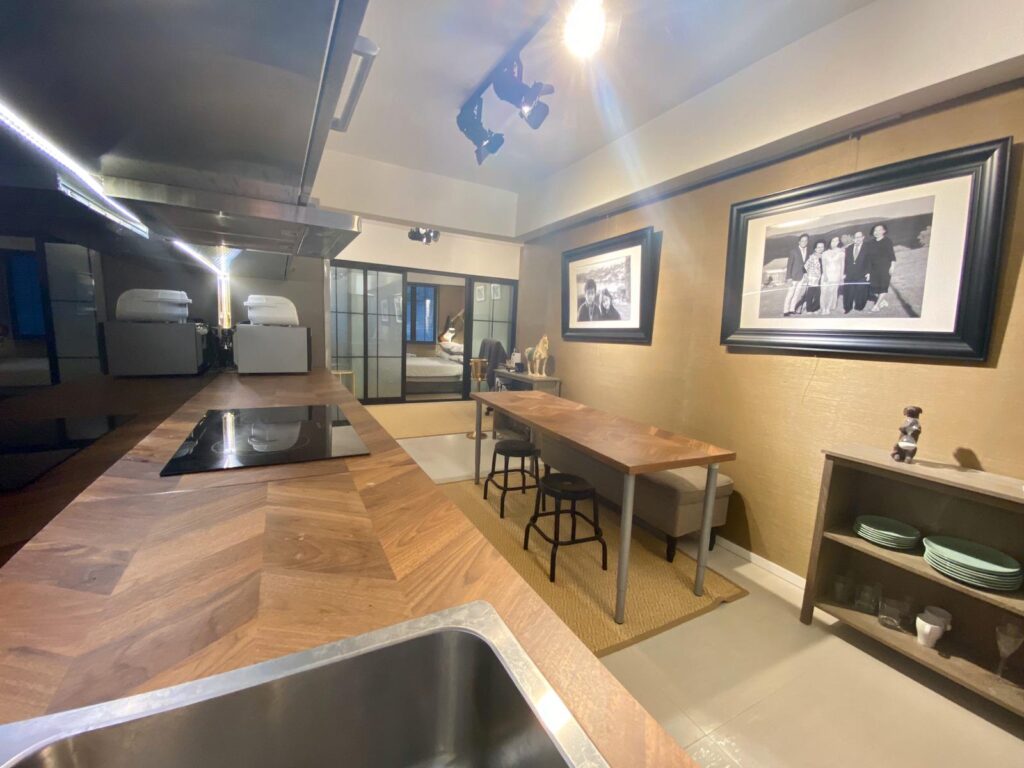 59 WELLINGTON STREET – 12