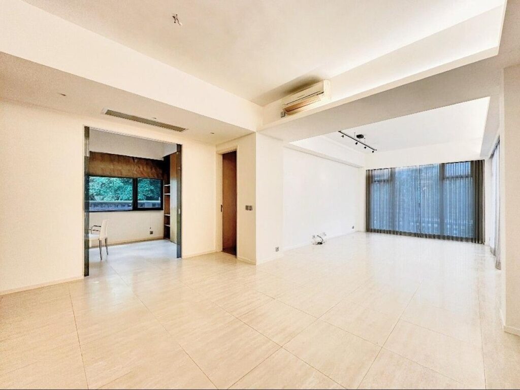 18-24 BISNEY ROAD 碧荔道18-24 號 – 11