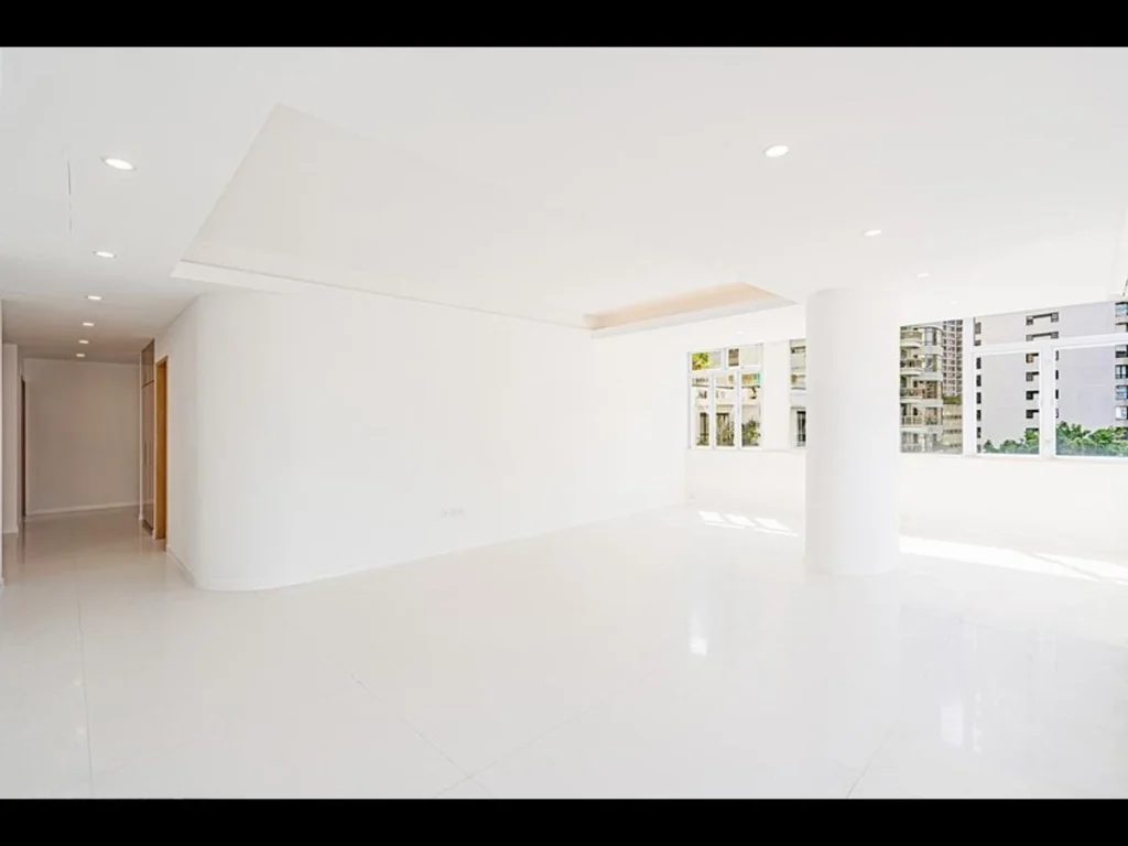 Happy Mansion 快樂大廈 – 13