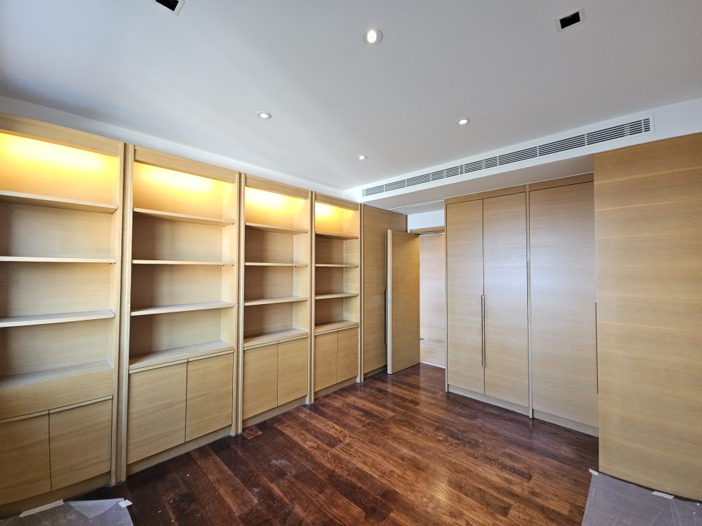 VICTORIA HEIGHTS – 3