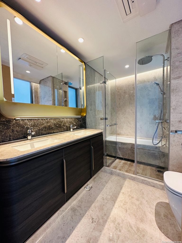 LA MARINA – 5