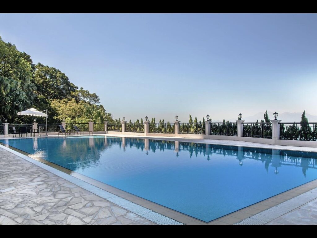 CHELSEA COURT – 5