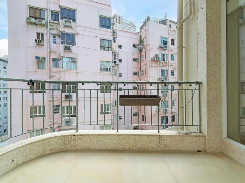 WAH SEN COURT – 8