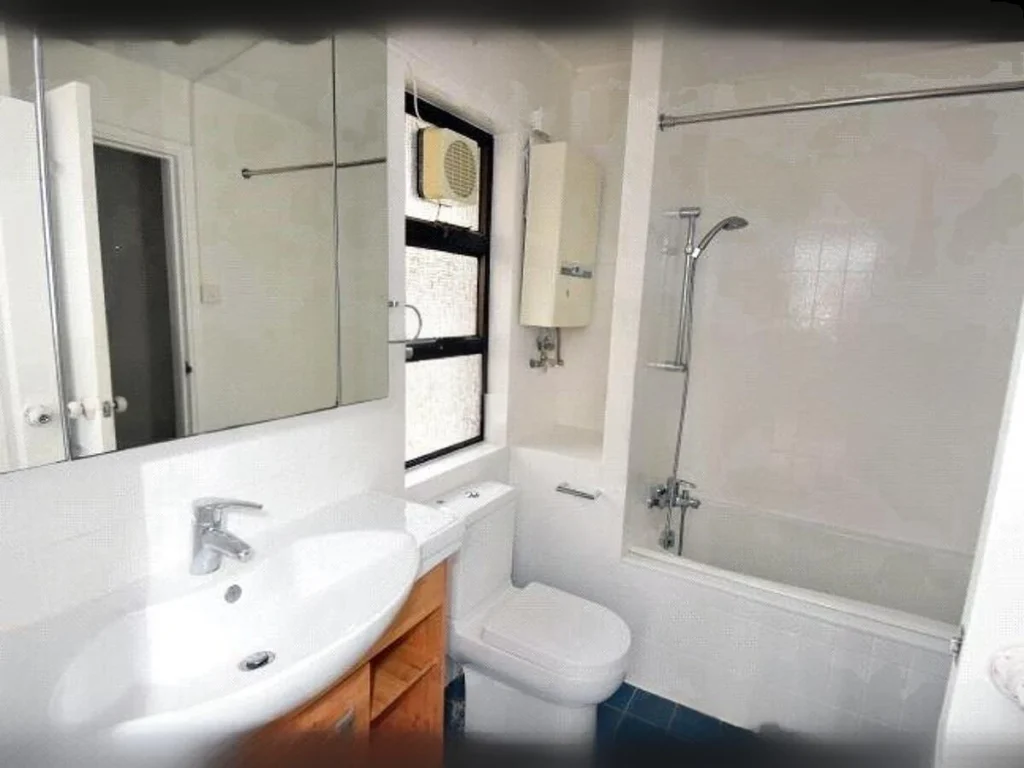 WATFORD VILLA – 13