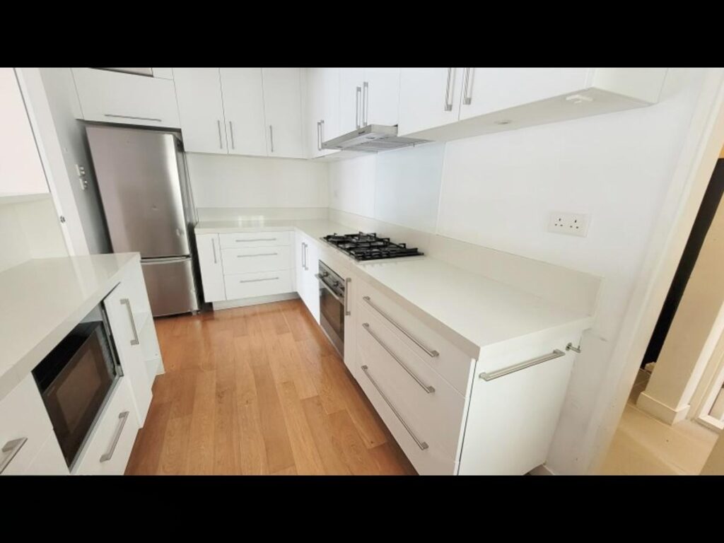 SKYLINE MANSIONS – 12