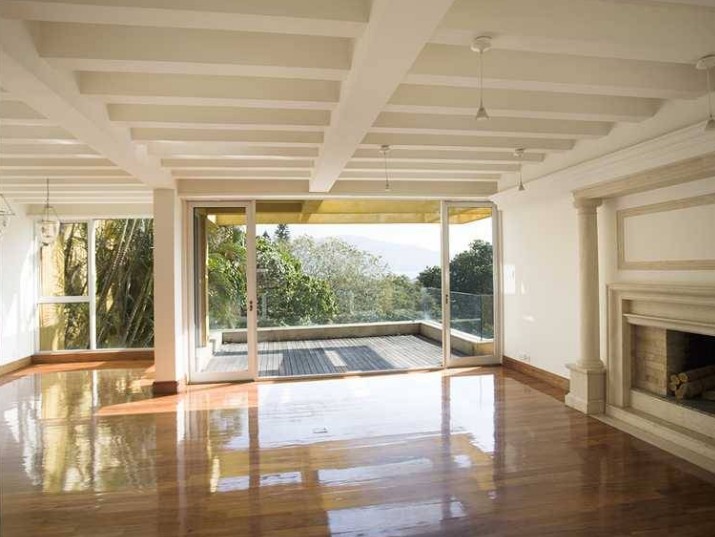 CARMELIA – 16