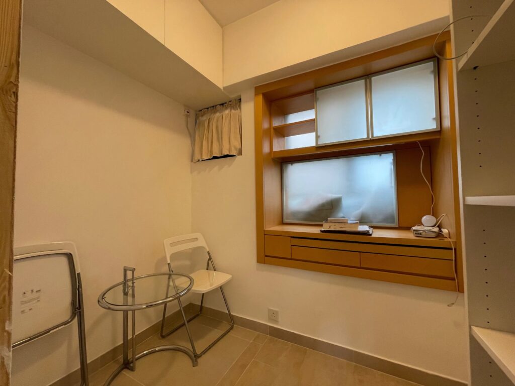 BOWIE COURT – 8