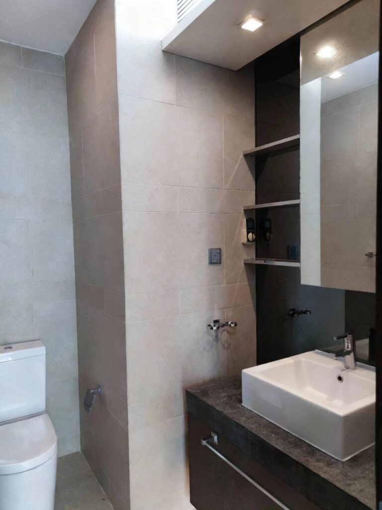 J RESIDENCE – 5