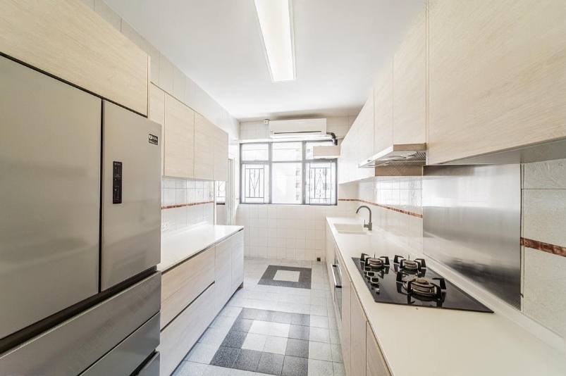 CLOVELLY COURT 嘉富麗苑 – 11