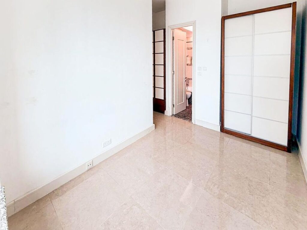 Casa 880 – Modern Living at 880 King’s Road – 12