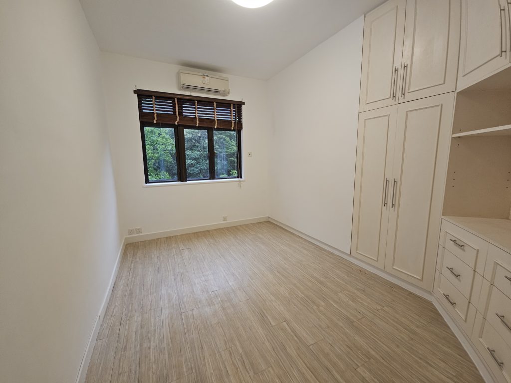 MAN YUEN GARDEN 文苑 – 12