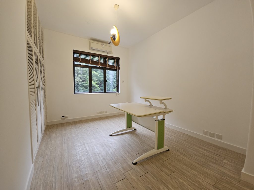 MAN YUEN GARDEN 文苑 – 13