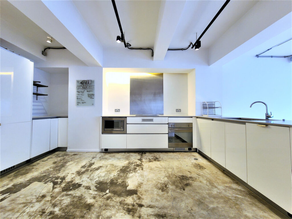 New Central Mansion – 13
