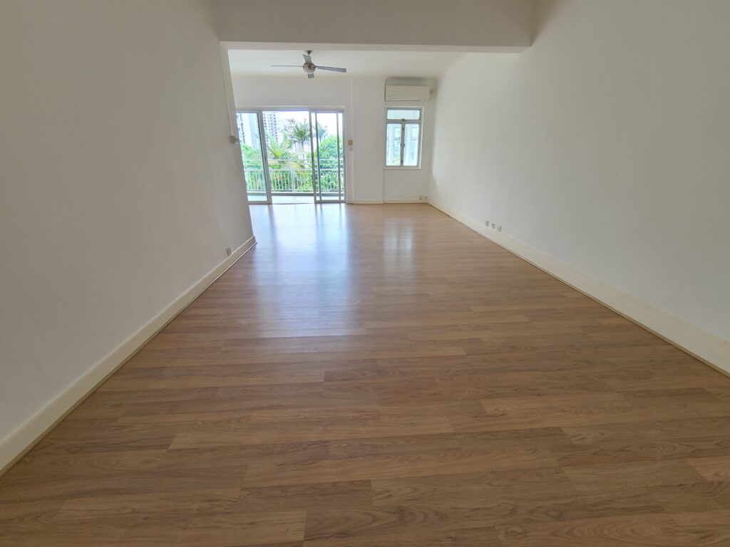 GRAND HOUSE 柏齡大廈 – 11