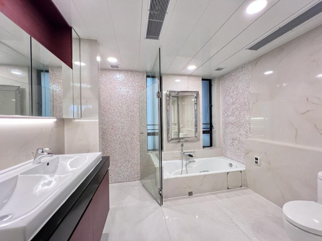 11 MACDONNELL ROAD – 2